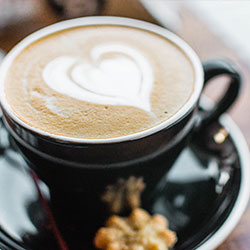 蘑菇影视在线观看深度揭秘：秘闻风波背后，明星在粉丝见面会的角色罕见令人意外